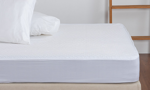 محافظ ضد آب تشک چیست و چه کاربردی دارد؟